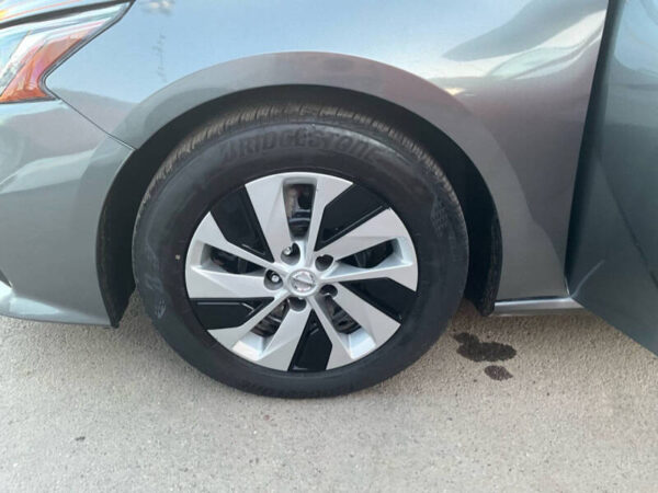 2019 Nissan Altima 2.5 S - Image 10