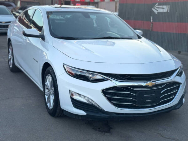2020 Chevrolet Malibu LT - Image 9