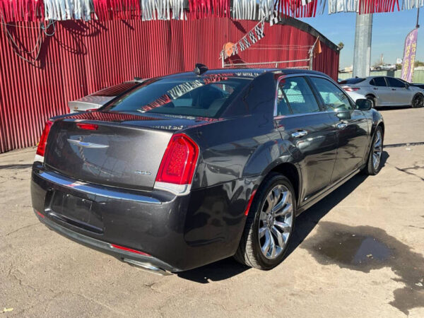 2020 Chrysler 300 Limited - Image 4