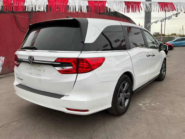 2021 Honda Odyssey EX - Image 5
