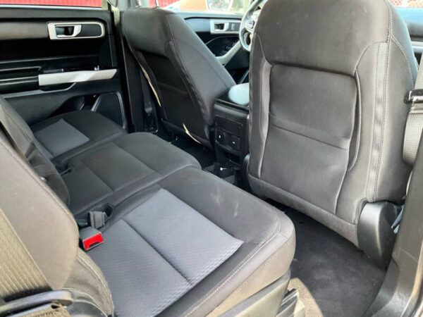 2023 Ford Explorer XLT - Image 6