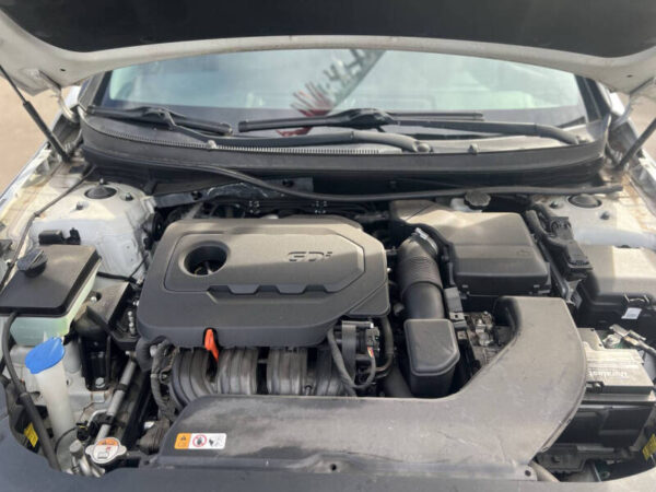 2015 Hyundai Sonata Limited - Image 10