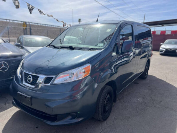 2017 Nissan NV200 SV - Image 3