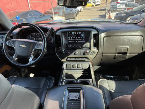 2018 Chevrolet Silverado 1500 High Country - Image 6