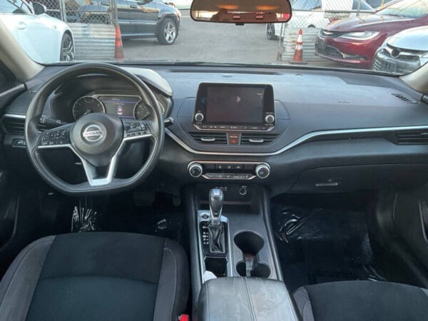 2019 Nissan Altima 2.5 SL - Image 10