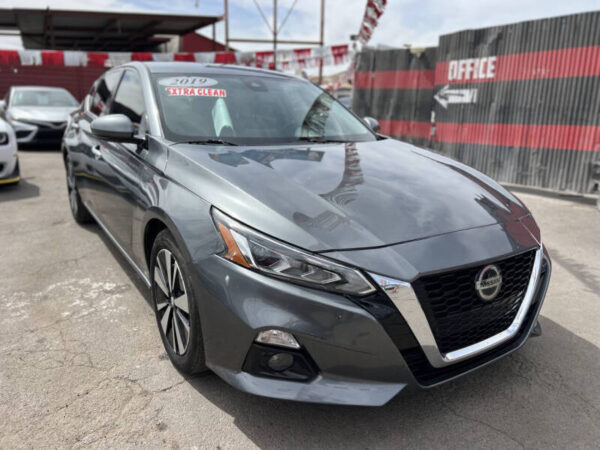 2019 Nissan Altima 2.5 SL - Image 4