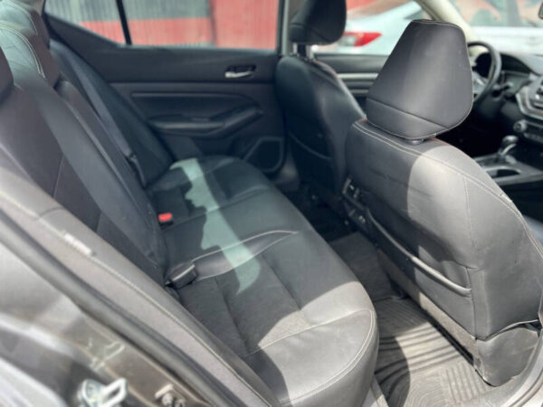 2019 Nissan Altima 2.5 SL - Image 6