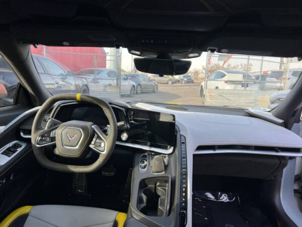 2022 Chevrolet Corvette Stingray - Image 8