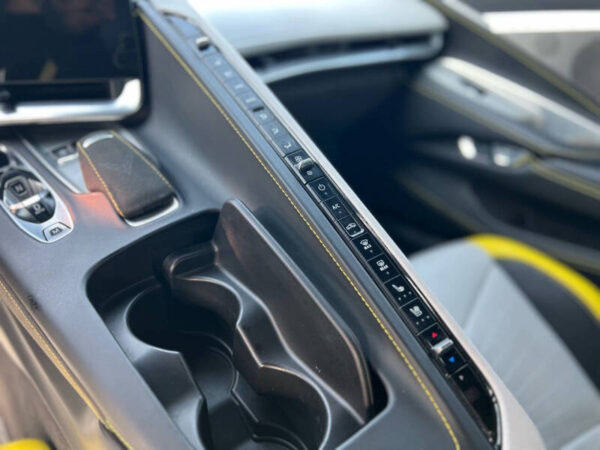 2022 Chevrolet Corvette Stingray - Image 9