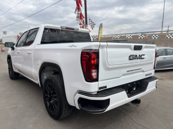 2024 GMC Sierra 1500 Elevation Standard - Image 4
