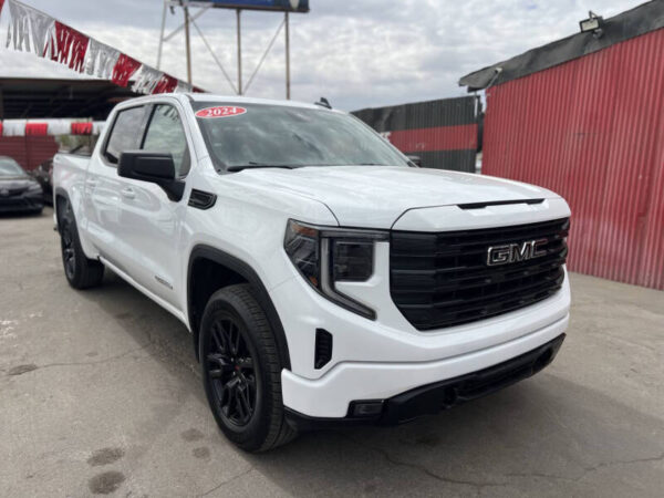 2024 GMC Sierra 1500 Elevation Standard - Image 5