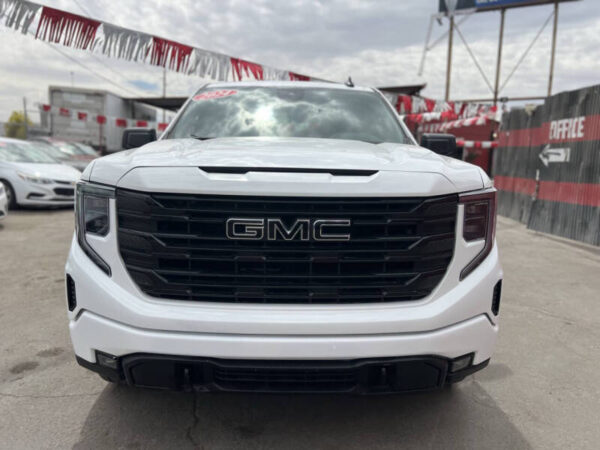 2024 GMC Sierra 1500 Elevation Standard