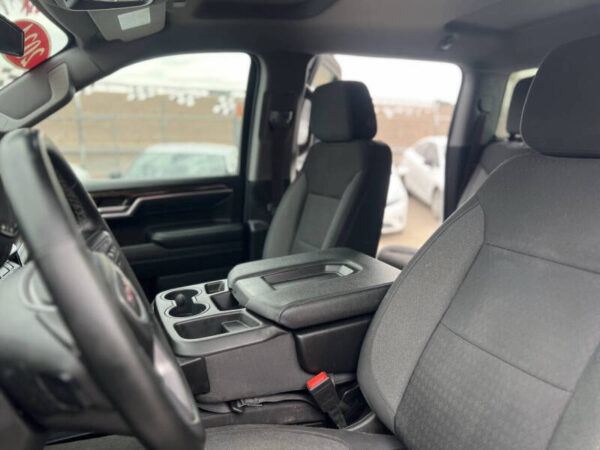 2024 GMC Sierra 1500 Elevation Standard - Image 8